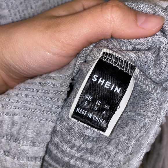 Cropped Turtle kneck - Picture 3 of 3